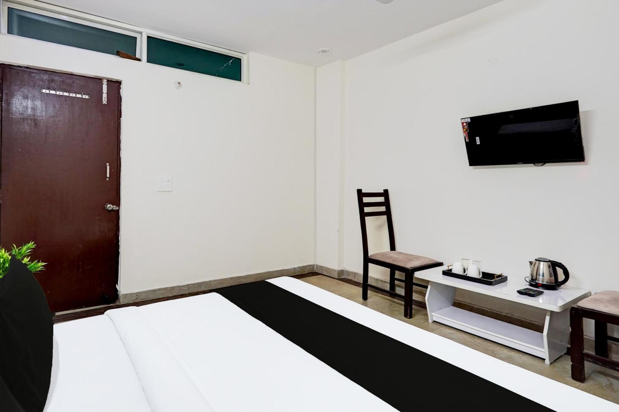 Hotel O Ashoka Inn Hotel Near Botanical Garden Noida Buitenkant foto